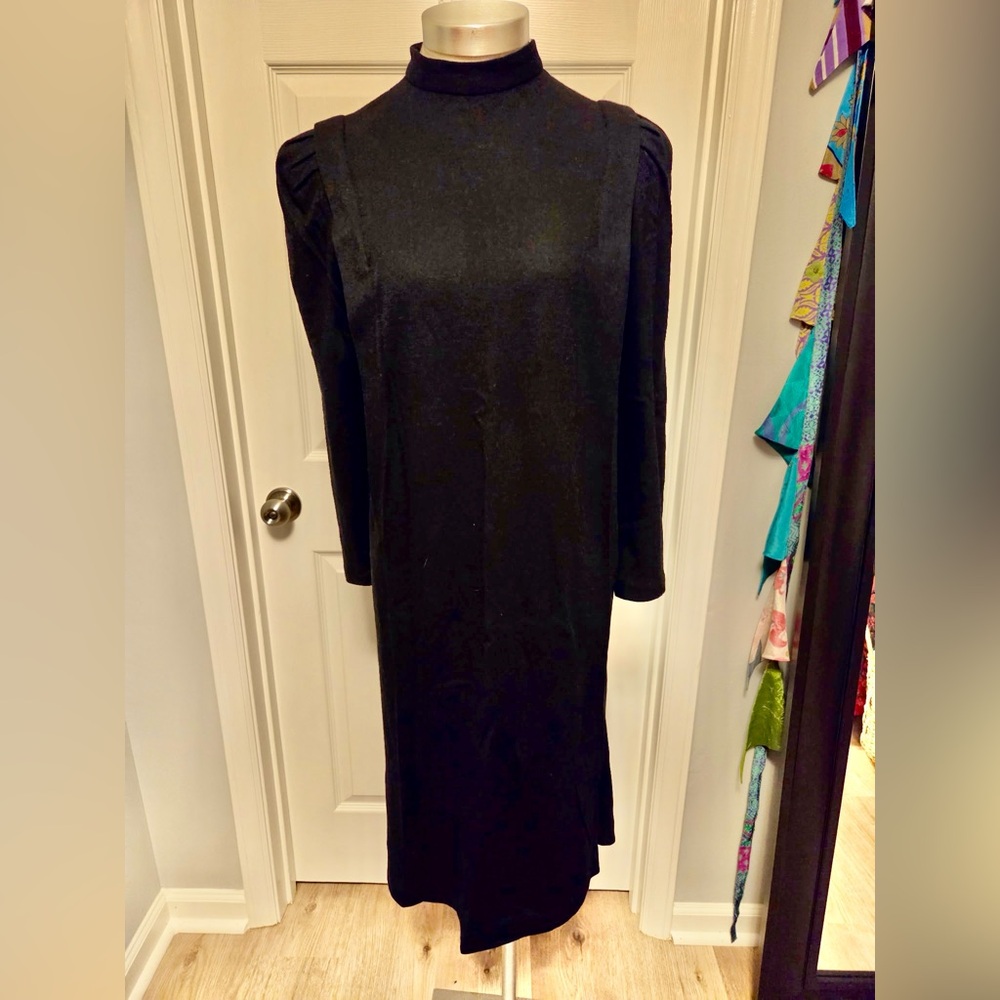 Cloak of Many Colors - Vintage Black Long Sleeve Wool Dress - 8